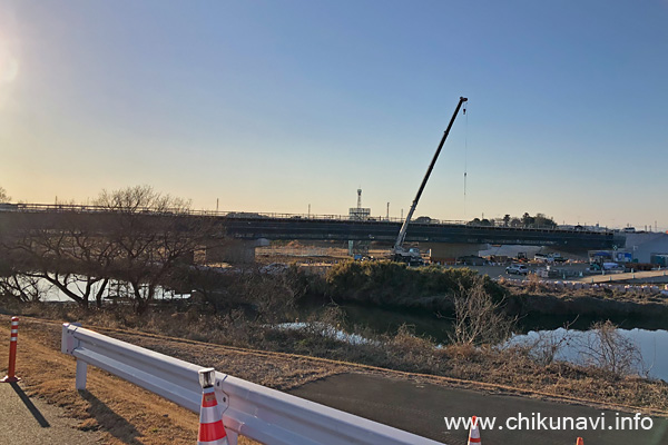 小貝川の新しい養蚕橋の工事の様子 [2023年1月11日撮影]