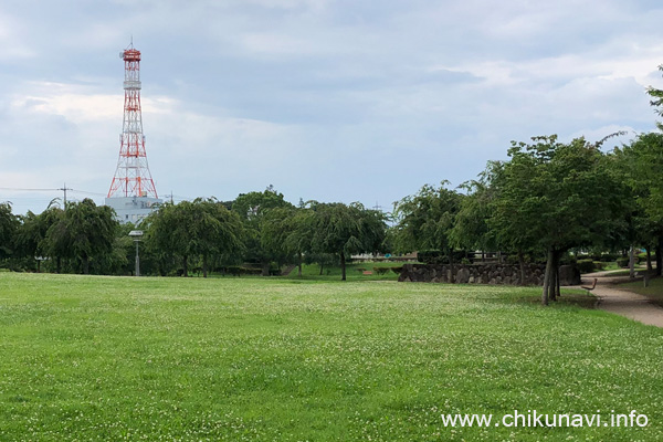 山新の建物がなくなった下岡崎近隣公園からの景色 [2024年7月17日撮影]