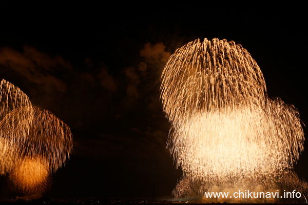 ちくせい花火大会 カメラが少し左を向いてしまった写真 [2024年10月19日撮影]